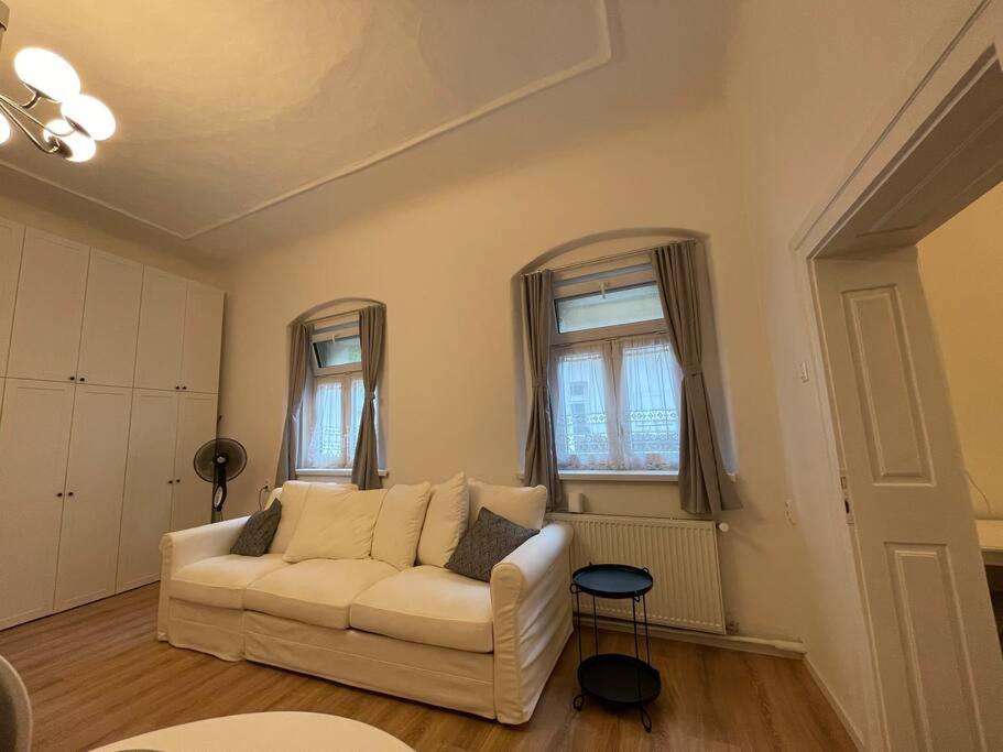 Good Old Times Apartment Bratislava Esterno foto