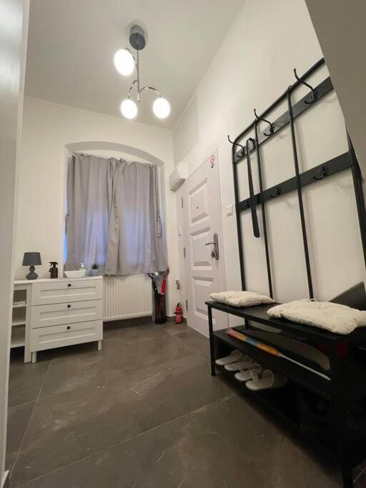 Good Old Times Apartment Bratislava Esterno foto